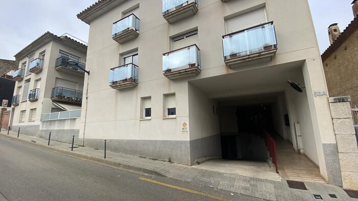 Apartament -
                        L´escala -
                        3 dormitoris -
                        0 ocupants